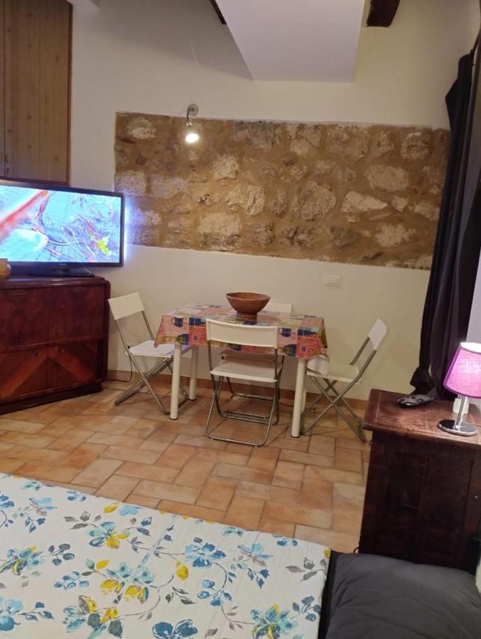 Semproniano'S Home מראה חיצוני תמונה