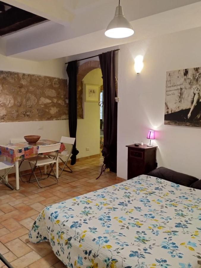 Semproniano'S Home מראה חיצוני תמונה