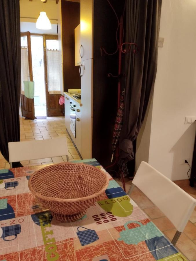 Semproniano'S Home מראה חיצוני תמונה